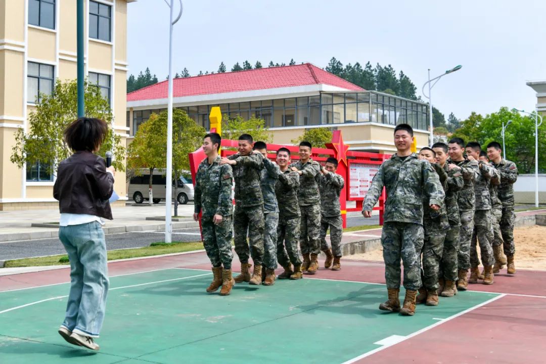 a8a5bda7e94c3d89fbcc26453fcbaaf3.jpg 640 (47).jpg