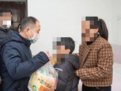 【迎新春走基层 进乡村送健康】上饶市第三人民医院开展爱心入户义诊活动